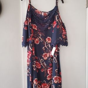 2x cold shoulder tunic